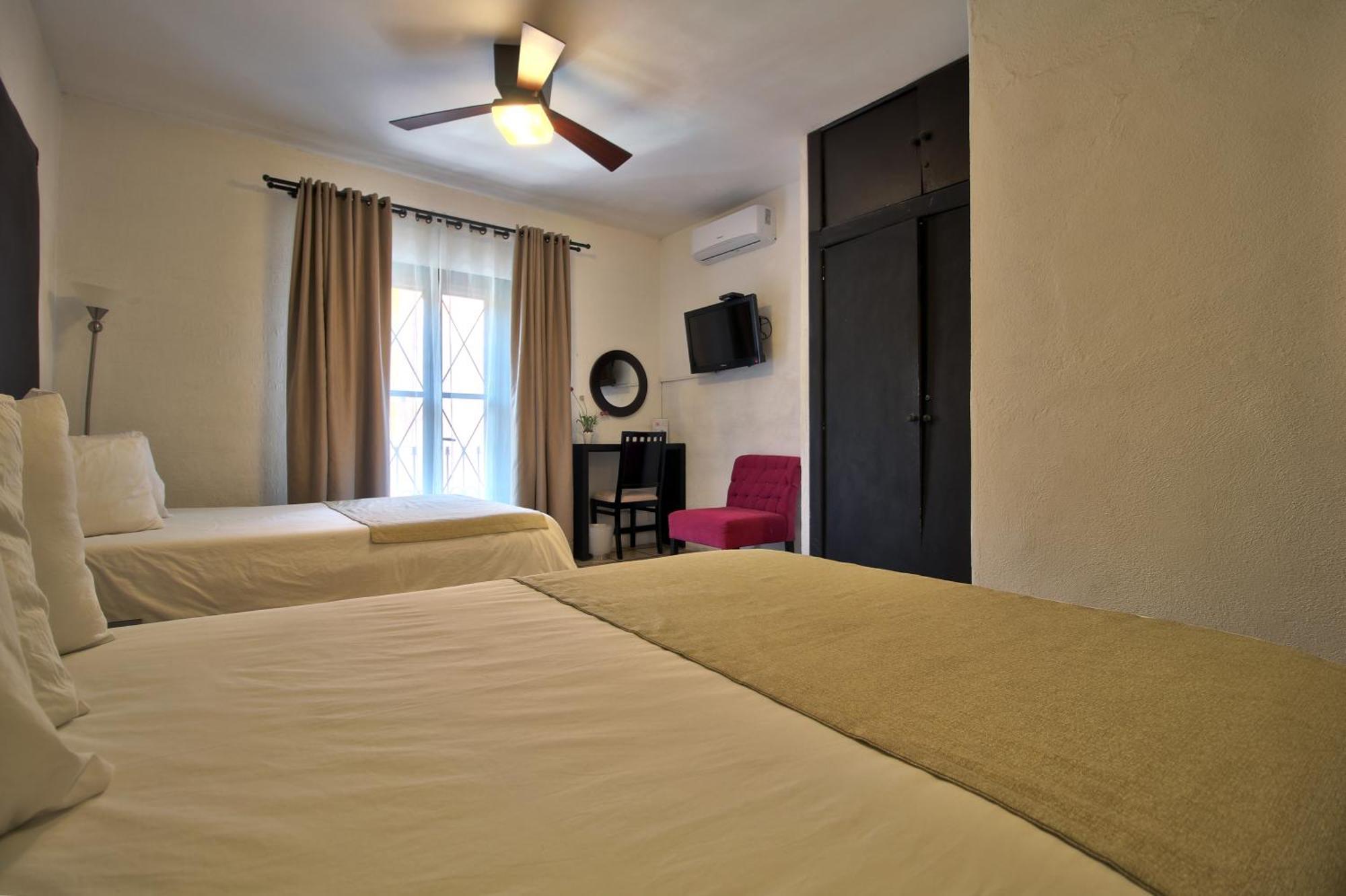 Punto 79 Hotel 3*